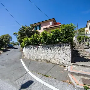 La Casa Di Giada , La Spezia Italia
